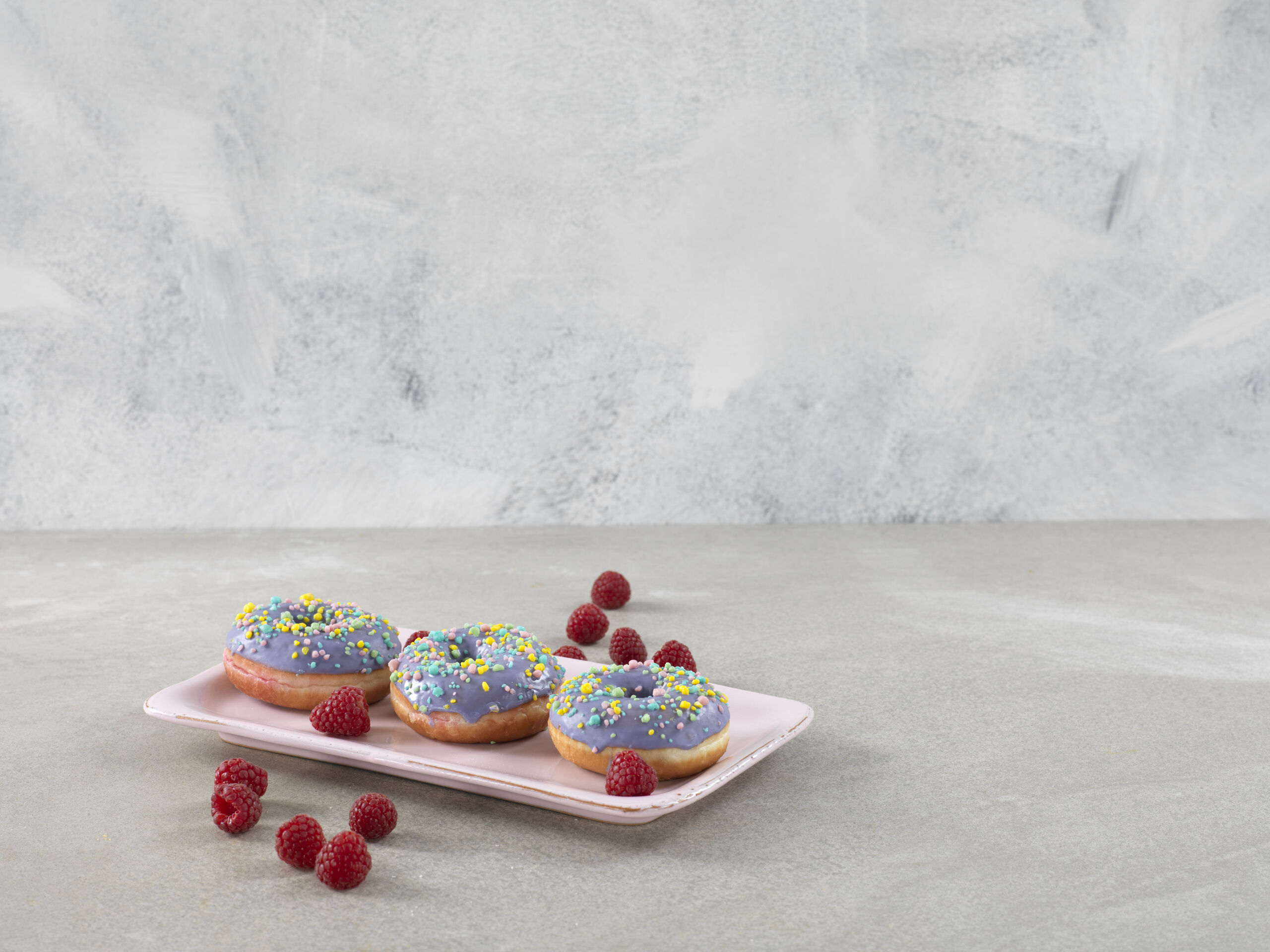 5019369 donut poppin purple bredde