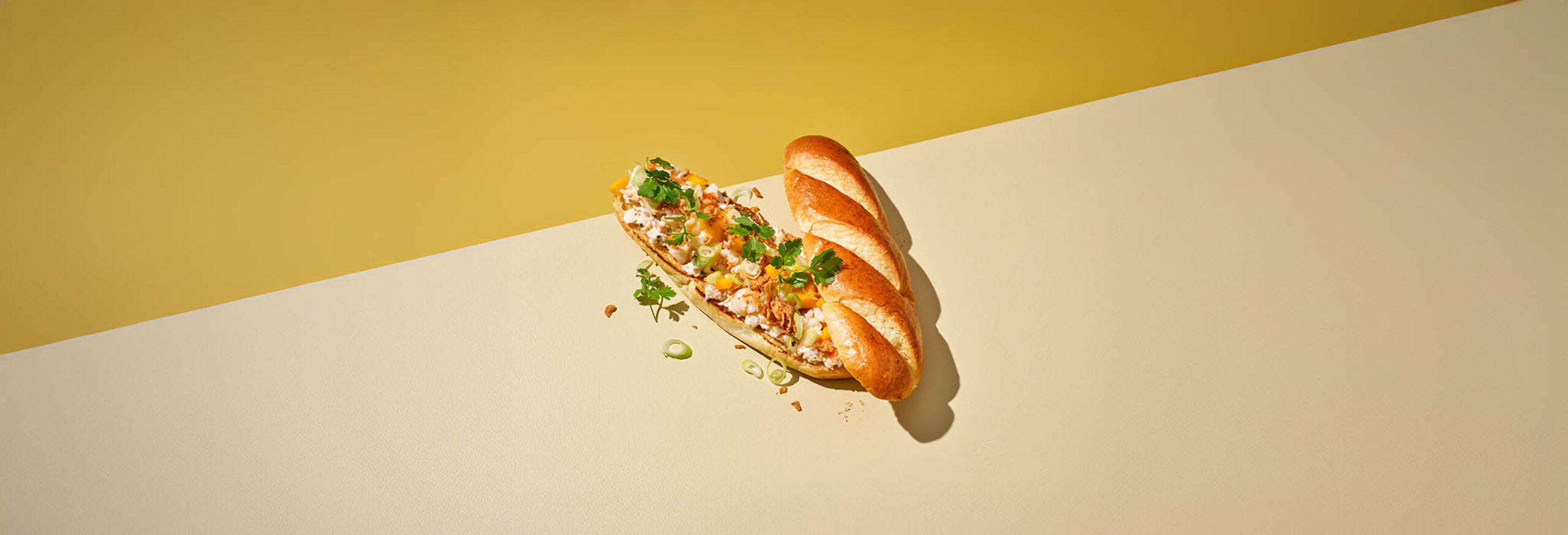 230350 _Potato-Baguette_Recept-Q-E-Crispy-Crab_LIGGEND_lr 1 MOOD