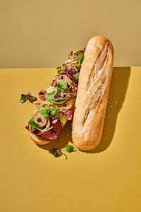 15470000_223282_HALF_PLUS_FRANS_STOKBROOD_WIT_PHILLY_CHEESE_STEAK_STAAND
