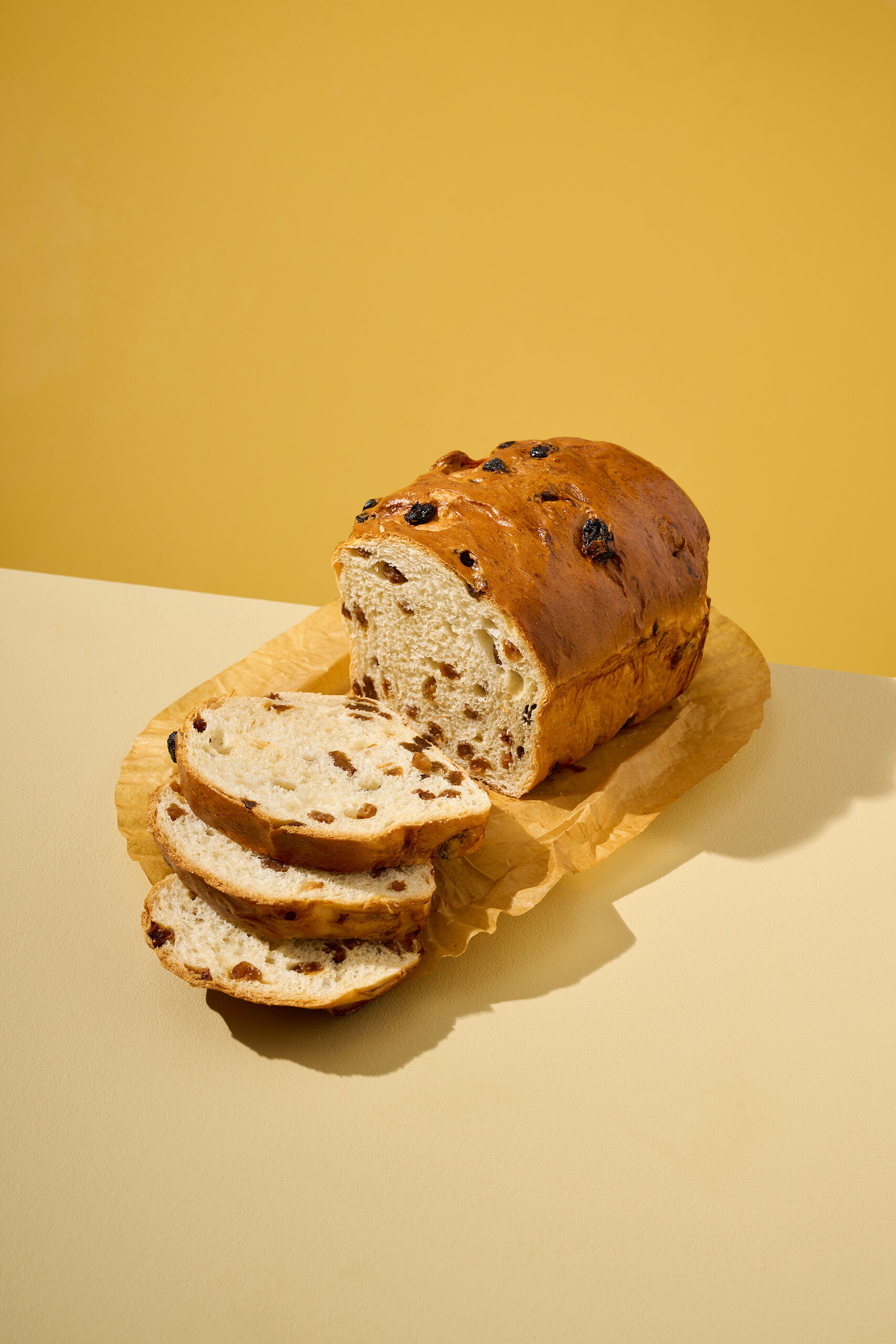 225605_BRIOCHEBROOD-MET-ROZIJNEN_ARTISTIEKE_v1
