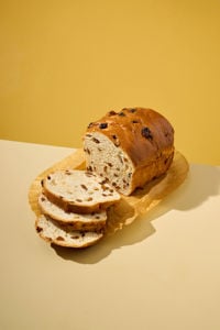 225605_BRIOCHEBROOD-MET-ROZIJNEN_ARTISTIEKE_v1