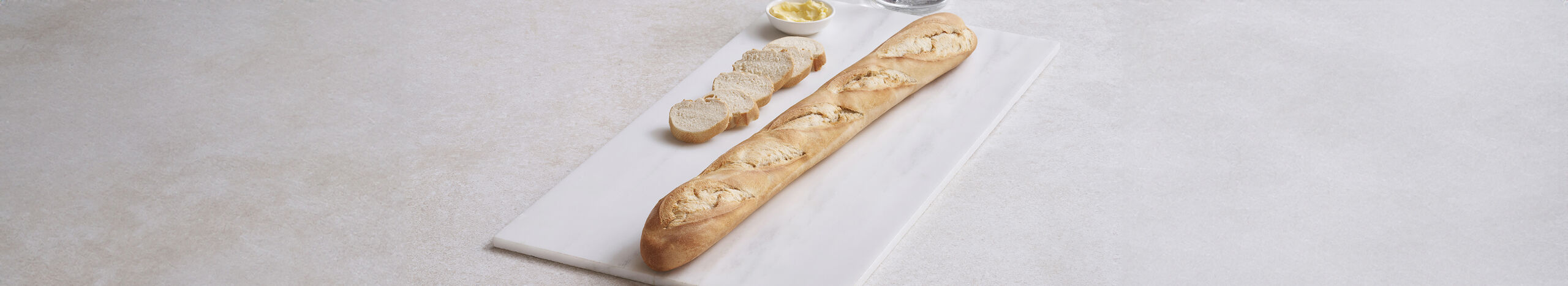 Part Baked White Fluted Baguette_RT_LR