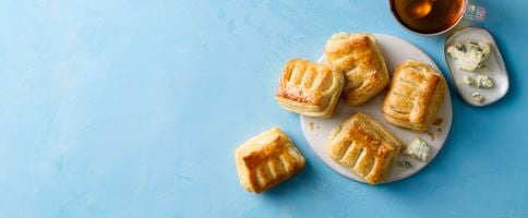 Kotiuunin_aurapasteija_fiilis_rajattu