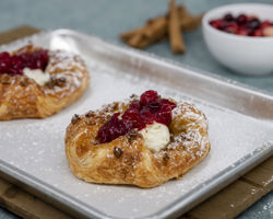 6097 Schulstad Cranberry Apple Crown Seasonal Pastry Recipe