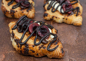 21821500 Schulstad Black Forest Chocolate Hazelnut Croissant Recipe