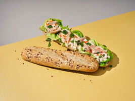223369_PLUS-FITNESS-HALF-STOKBROOD-26-cm_RECEPT-FITNESS-CHAMPAGNE-FOREL_LIGGEND_v1