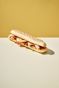24700000_PANINI-KRUIDEN-GEGRILD-26CM_RECEPT_PANINI-GEGAARD-SPEK_STAAND_v1