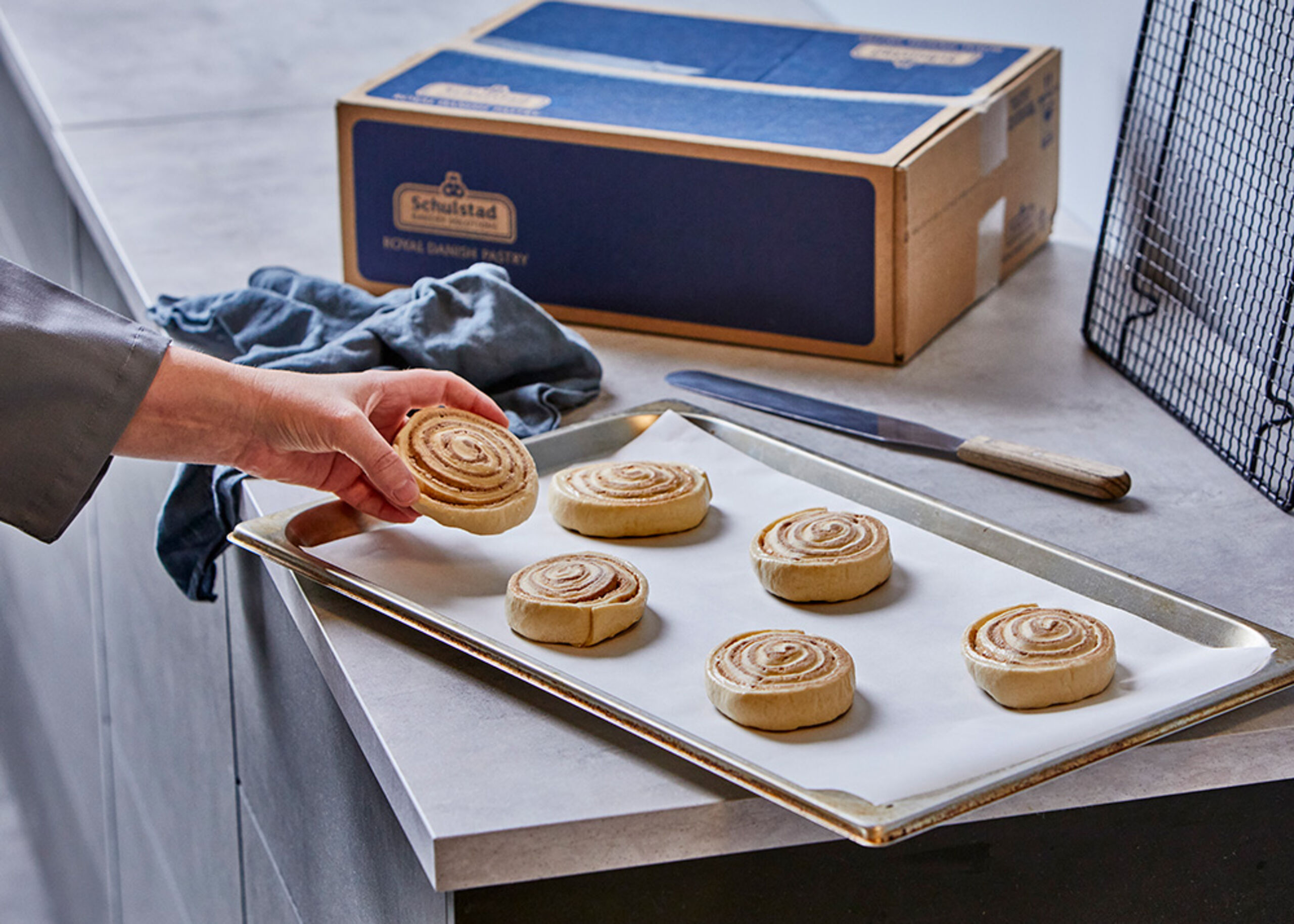 5748 Schulstad Cinnamon Swirl Bake-off Danish Pastries