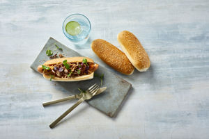 80303164 Chicago hotdogbrød m. sesam, skåret_High miljø