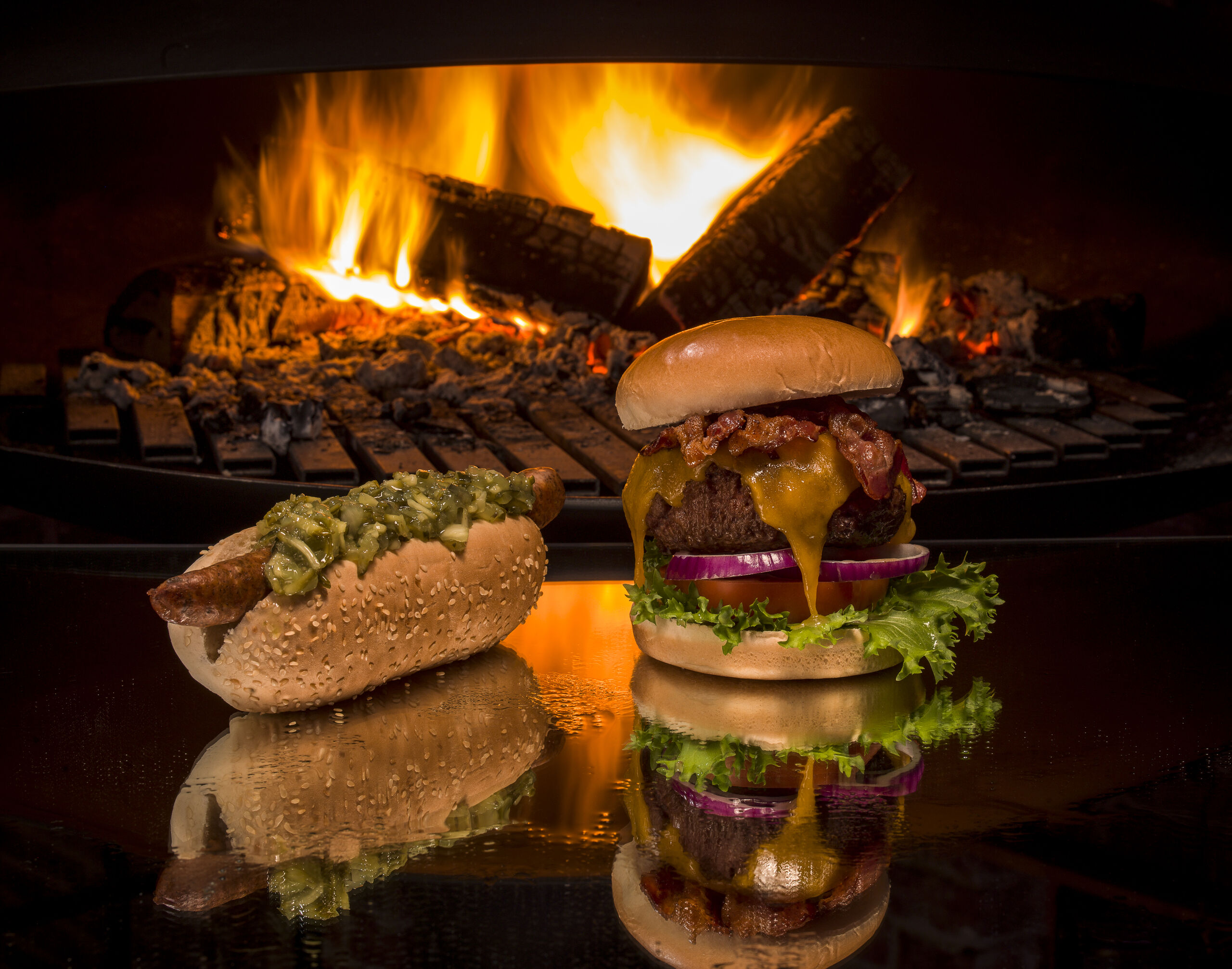 Brioche baconburger og chicago pølsebrød