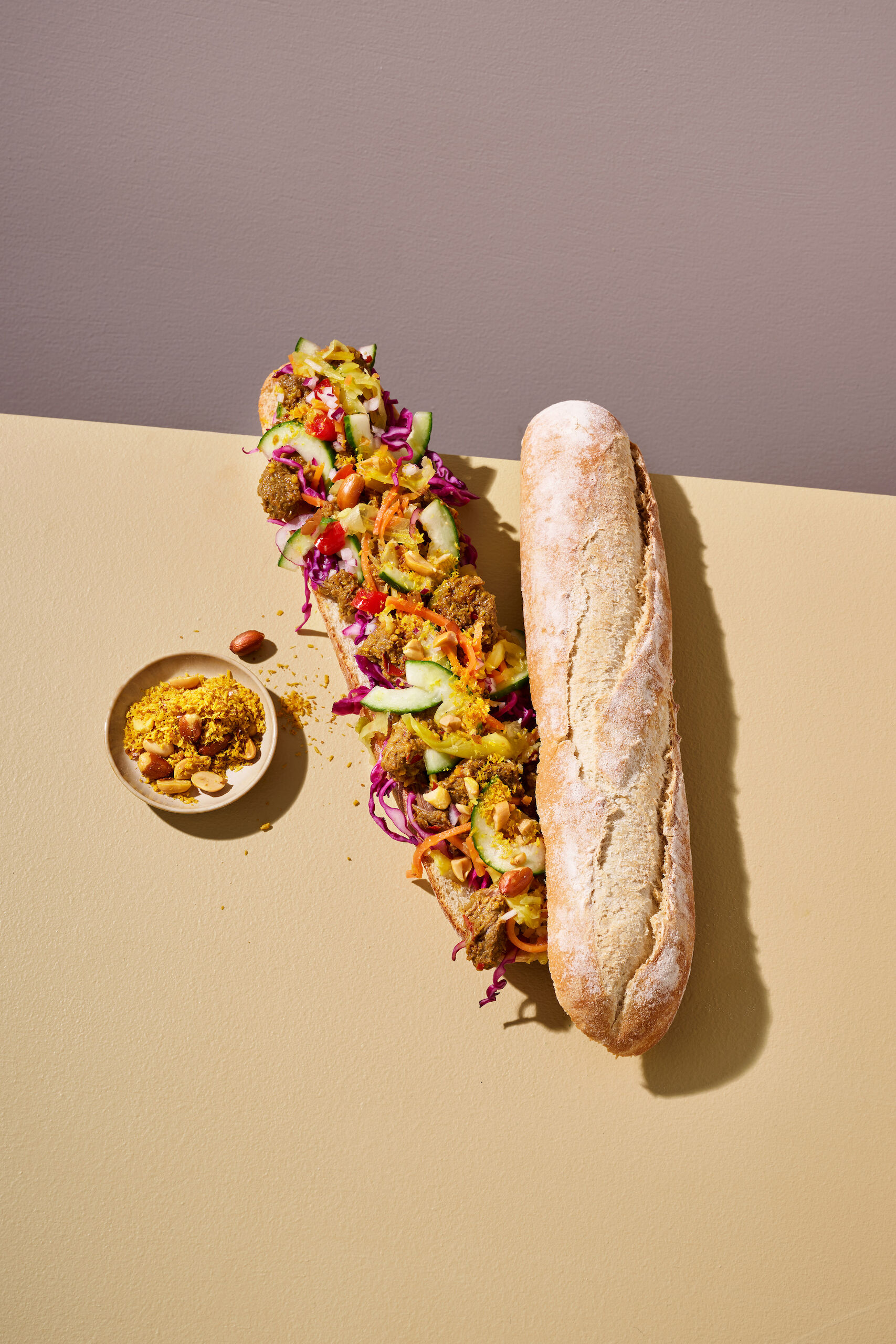 27470000_223283_HALF_PLUS_FRANS_STOKBROOD_WIT_BEBLOEMD_RECEPT_BALI_BAGUETTE_STAAND