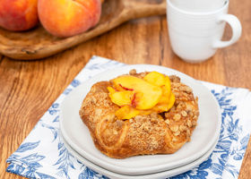 225396 Schulstad Peach Cobbler Cream Cheese Crown Recipe