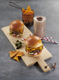 5511126 hamburgerbrød brioche høyde 2