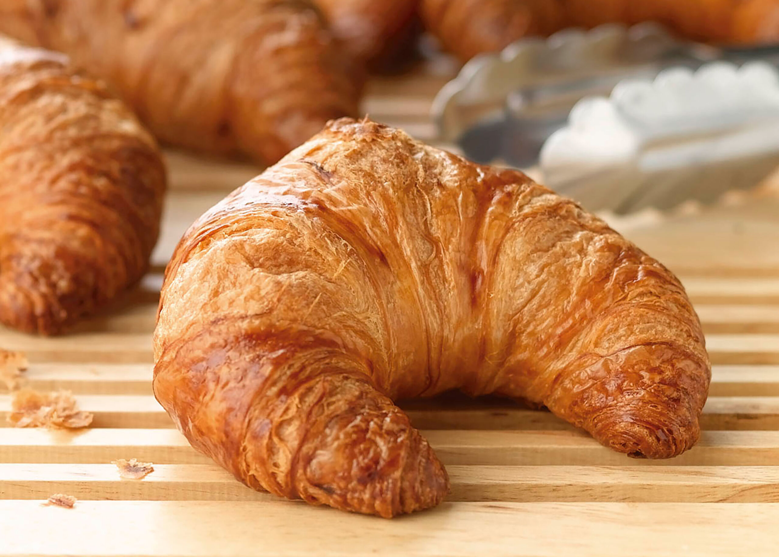 17911500 Schulstad Large All-Butter Curved Croissants